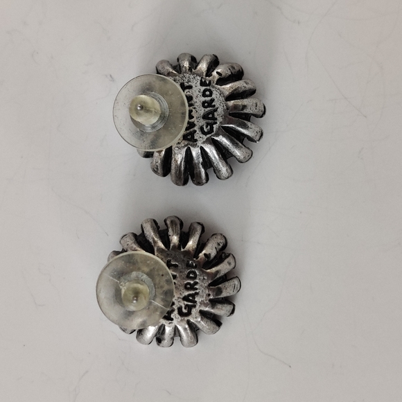 Designer Red Rivoli Glass Earrings Signed Avant Garde - Picture 4 of 16